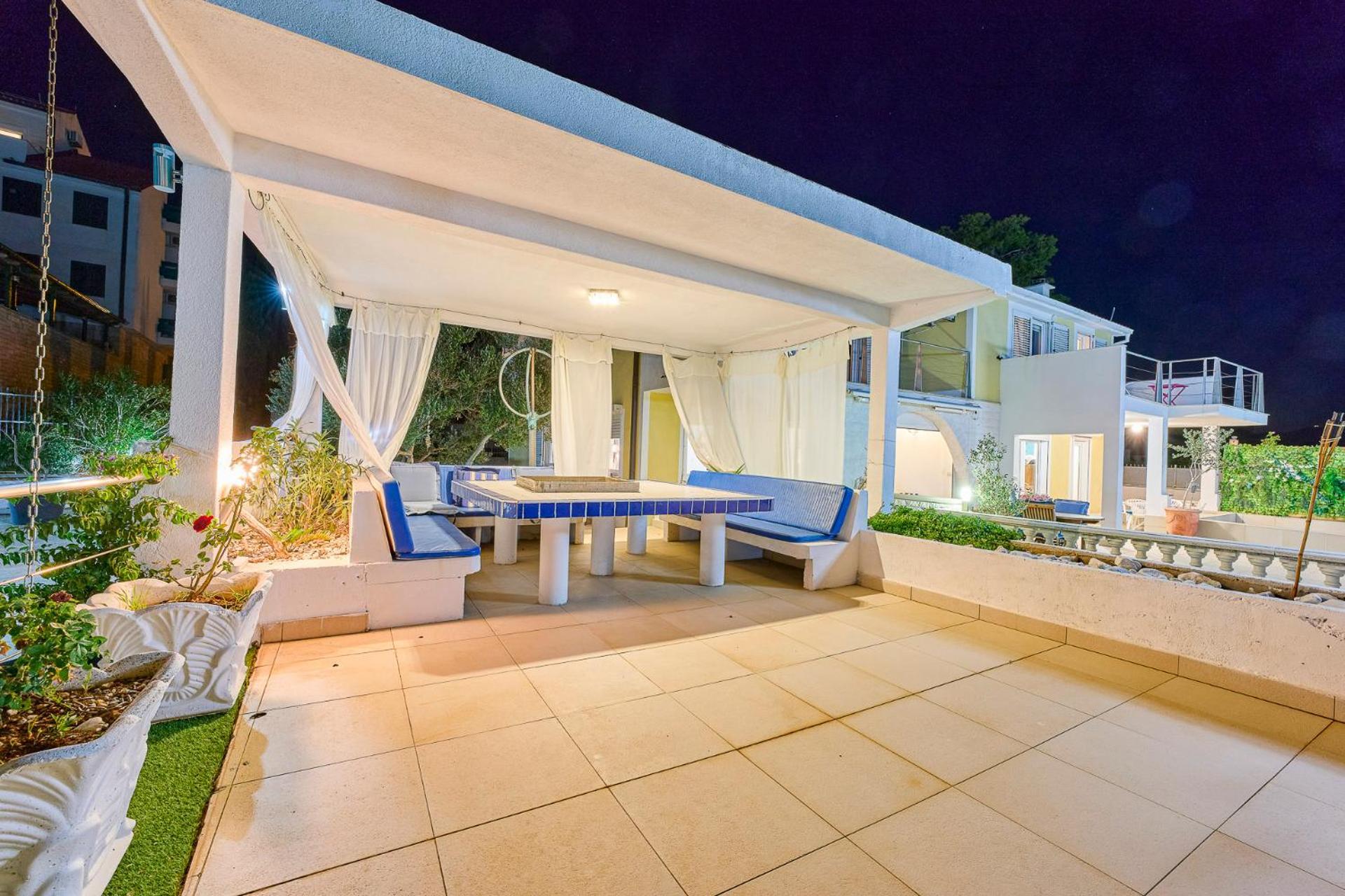 Villa Unique Sur La Plage Pour Des Vacances Inoubliables En Famille Ou Entre Amis Pour 10 Personnes Slatine Exteriör bild