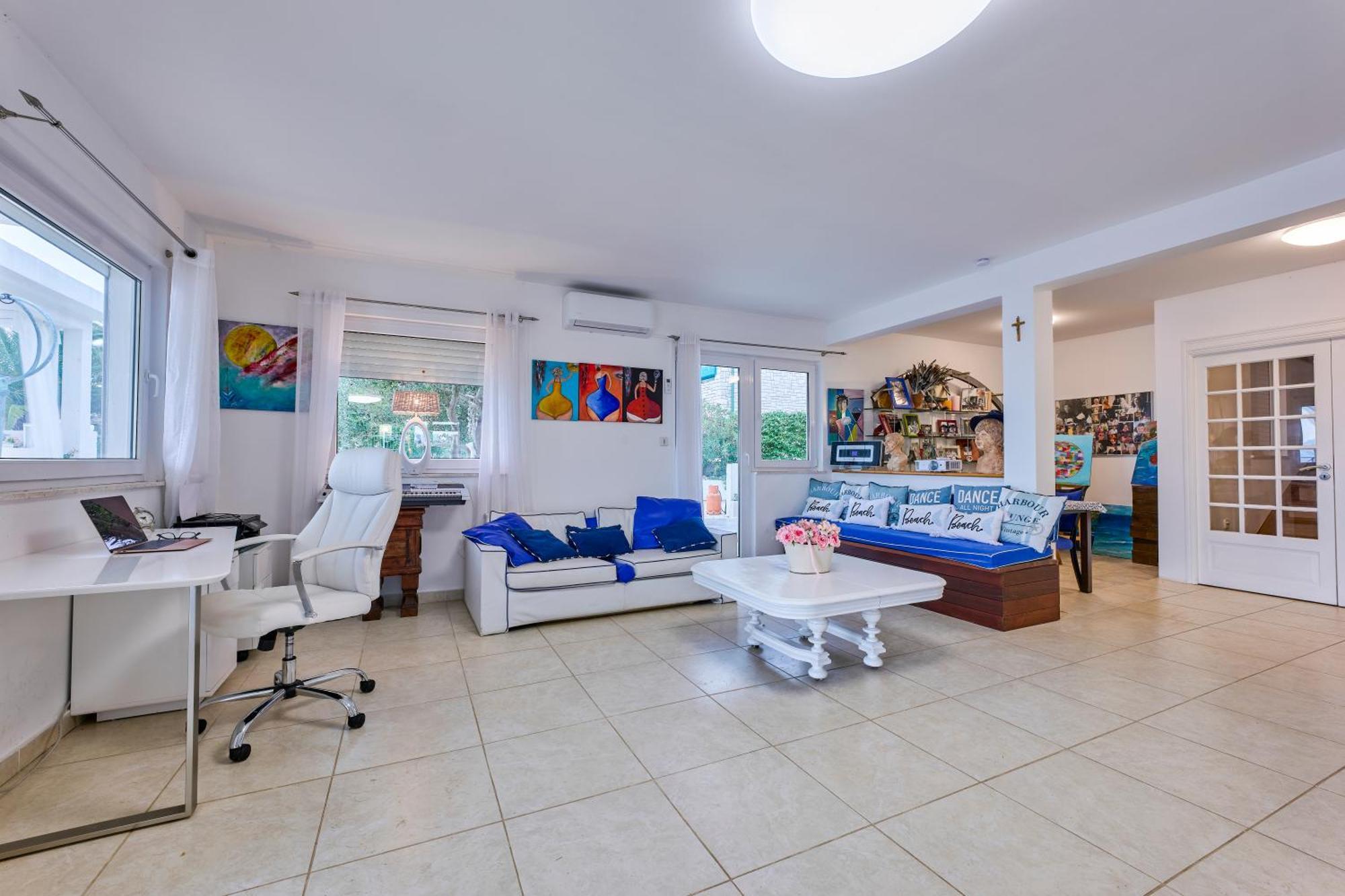 Villa Unique Sur La Plage Pour Des Vacances Inoubliables En Famille Ou Entre Amis Pour 10 Personnes Slatine Exteriör bild