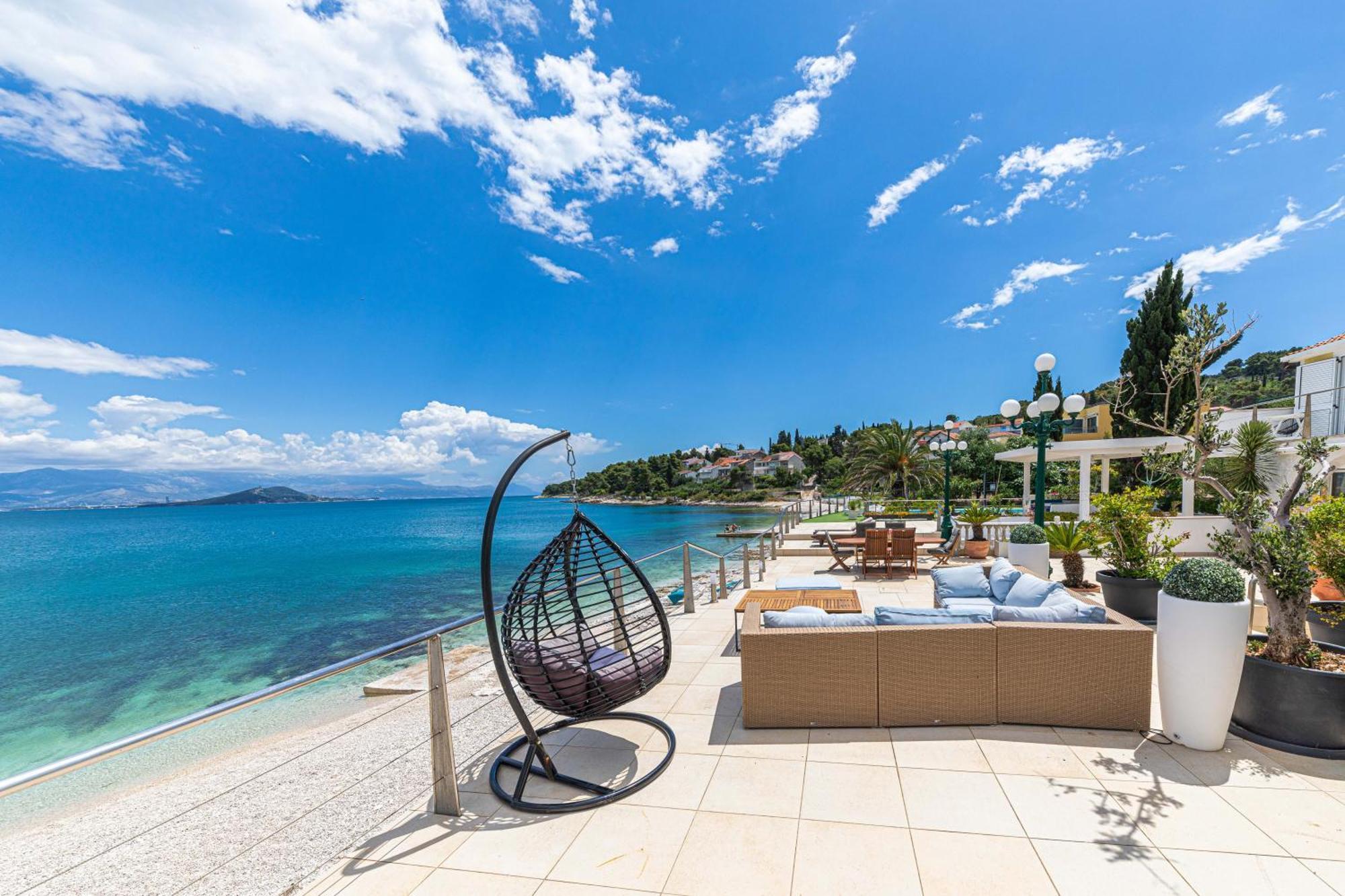 Villa Unique Sur La Plage Pour Des Vacances Inoubliables En Famille Ou Entre Amis Pour 10 Personnes Slatine Exteriör bild